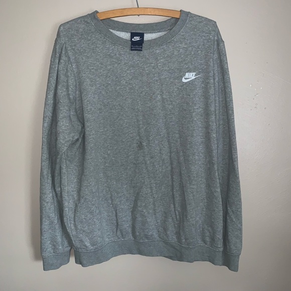 Nike Pullover LIGHTLY WORN - Picture 1 of 4